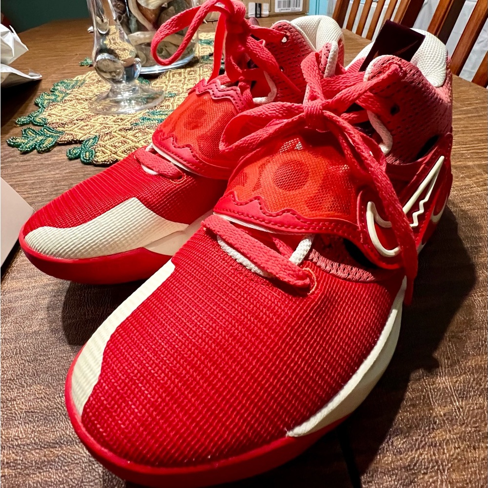 Nike KD Trey 5 X Basketball Shoes - Men’s Size 7 - New in Box - Kevin Durant